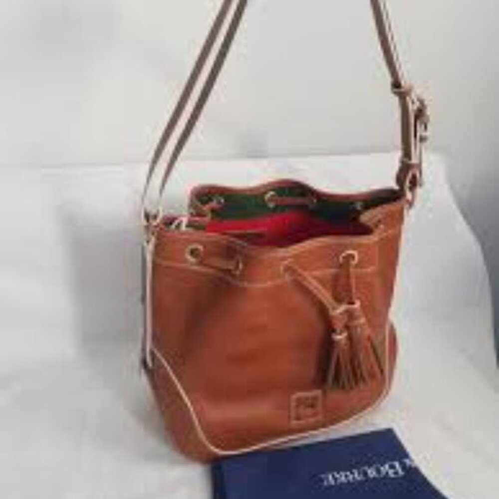 NWT â
Dooney & Bourke Florentini Natural Leather Drawstring Bag ⨠New with Tags - Picture 4 of 16